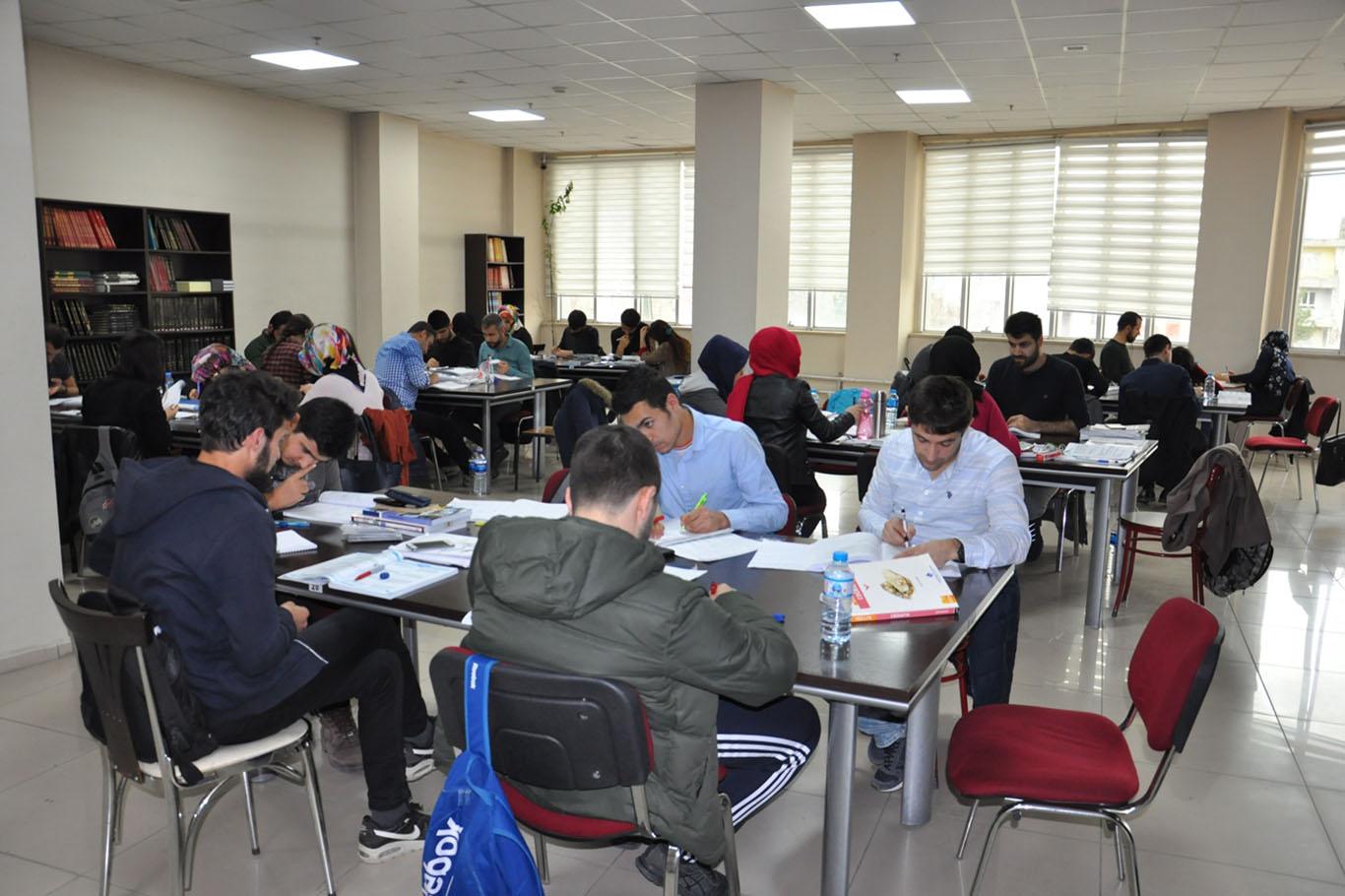 Türkiye'de ilk kez Batman'da soru çözüm kursu açıldı Türkiye'de ilk kez Batman'da soru çözüm kursu açıldı